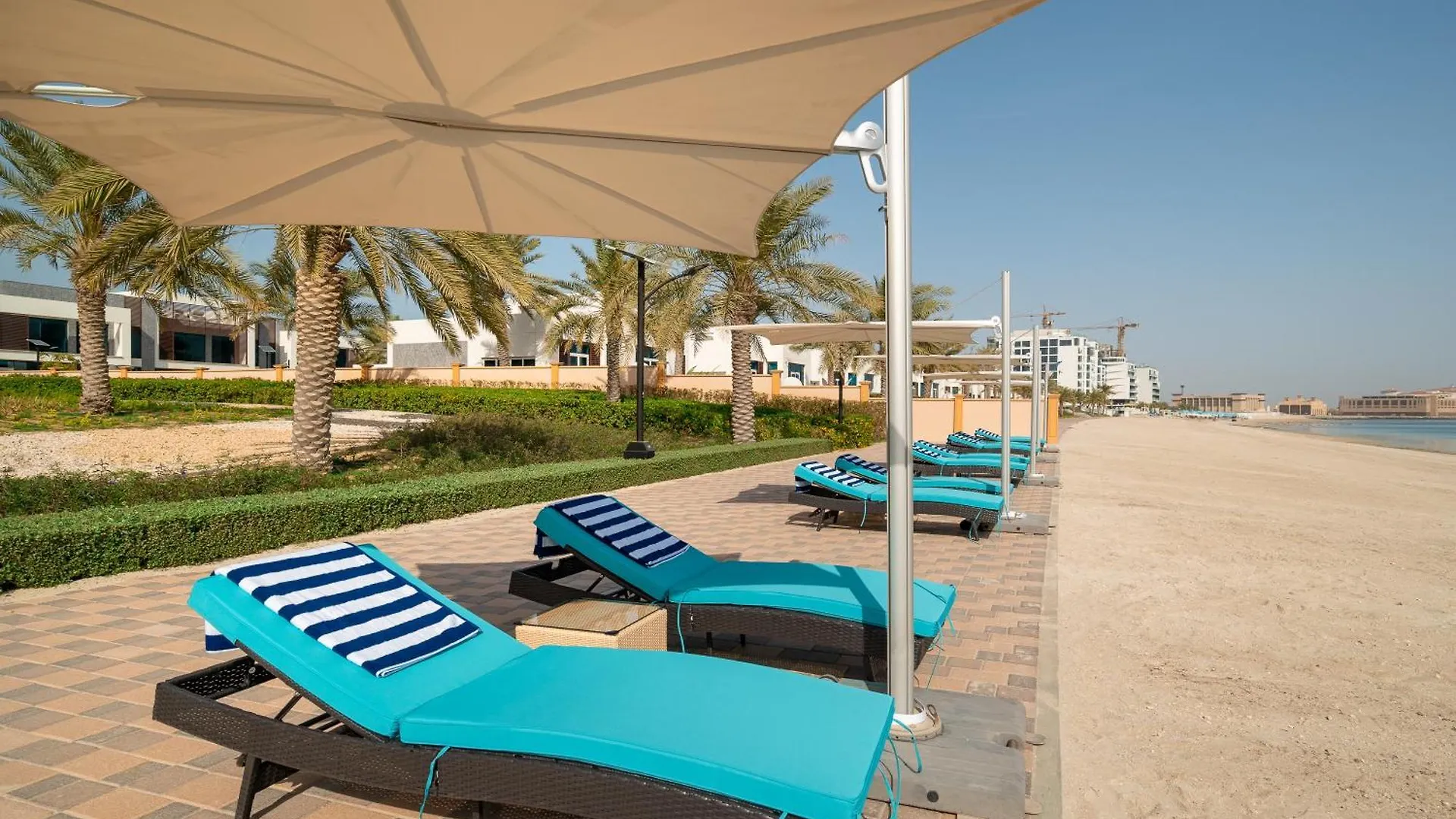 Luxury Beachfront Villa With Private Pool On Palm Jumeirah Near Atlantis 두바이 아랍에미리트